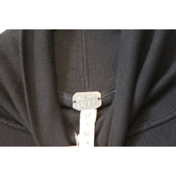 We The Free People Alameda Dolman Sleeve Turtleneck Top Black Medium H12840 - Picture 7 of 16